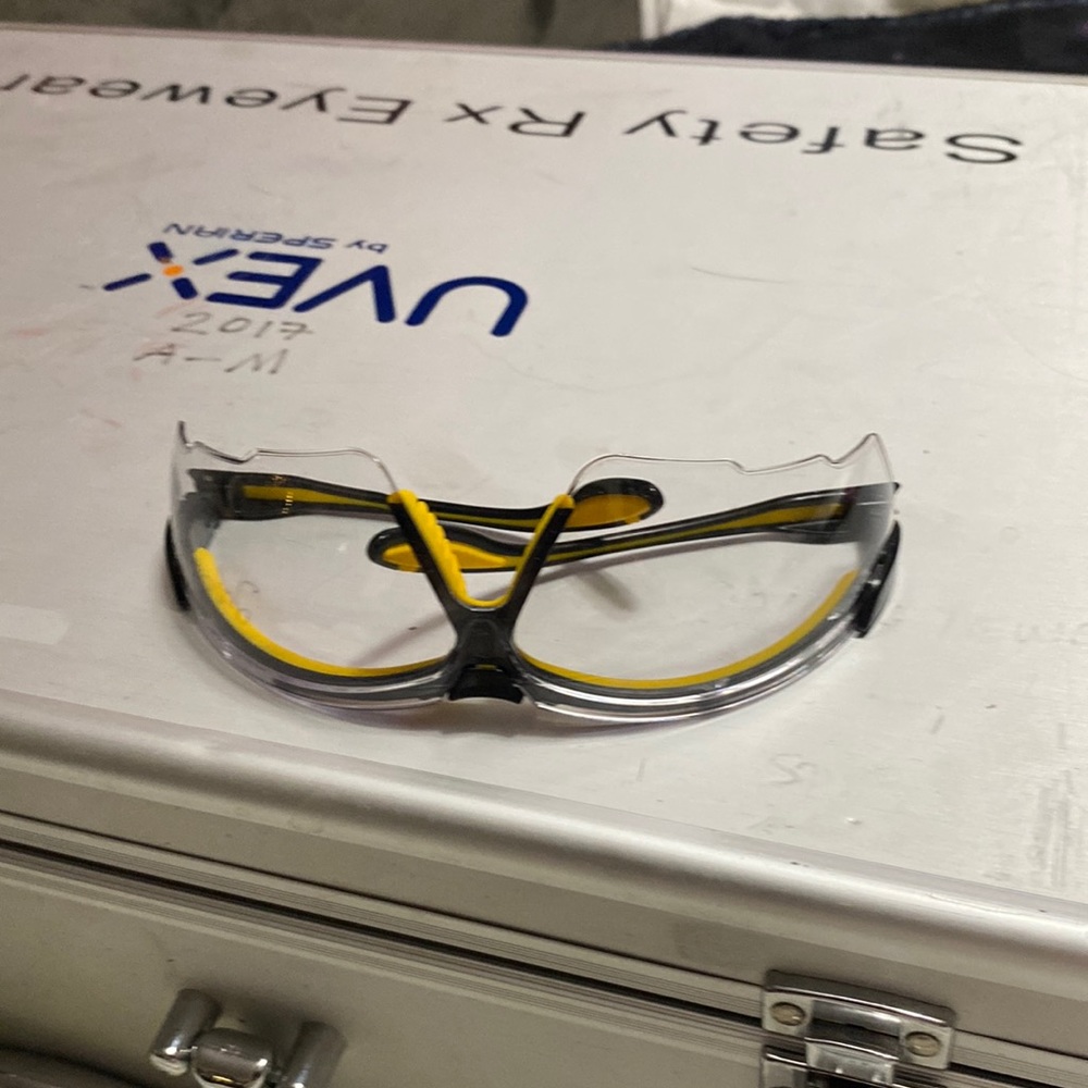 Glasses UVEX